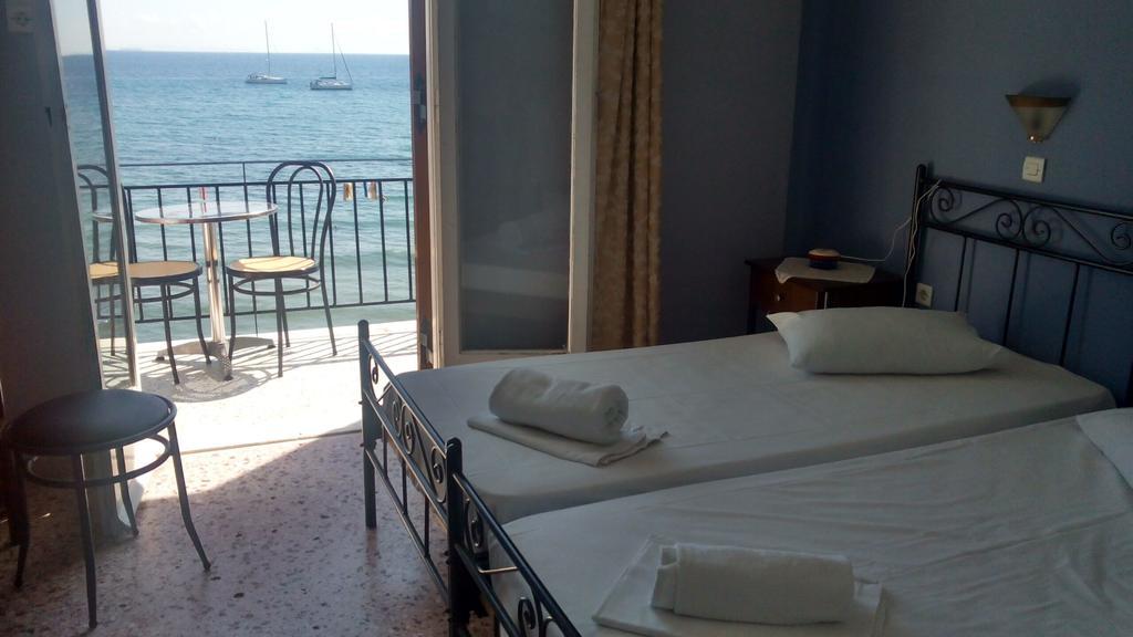 Agia Marina  Oasis Hotel Theodoros & Litsa Galaris מראה חיצוני תמונה