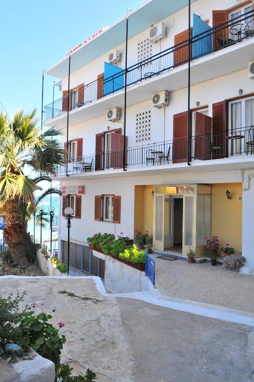 Agia Marina  Oasis Hotel Theodoros & Litsa Galaris מראה חיצוני תמונה