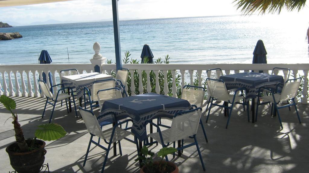 Agia Marina  Oasis Hotel Theodoros & Litsa Galaris מראה חיצוני תמונה