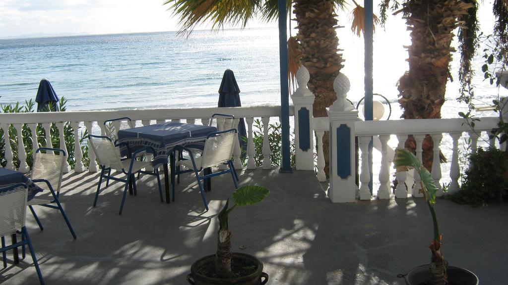 Agia Marina  Oasis Hotel Theodoros & Litsa Galaris מראה חיצוני תמונה