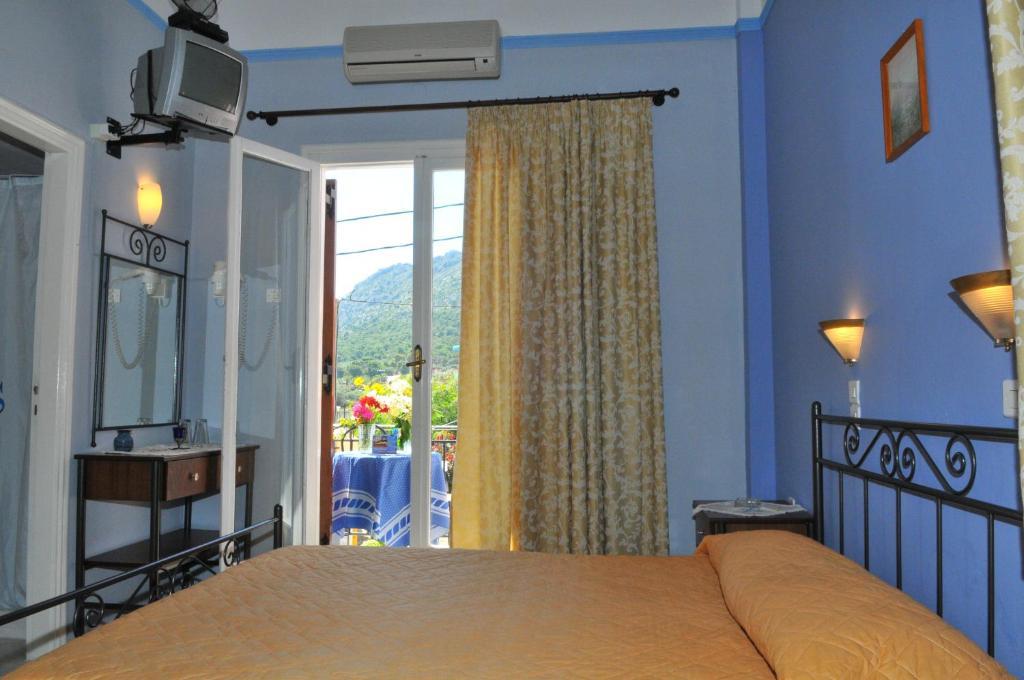 Agia Marina  Oasis Hotel Theodoros & Litsa Galaris מראה חיצוני תמונה