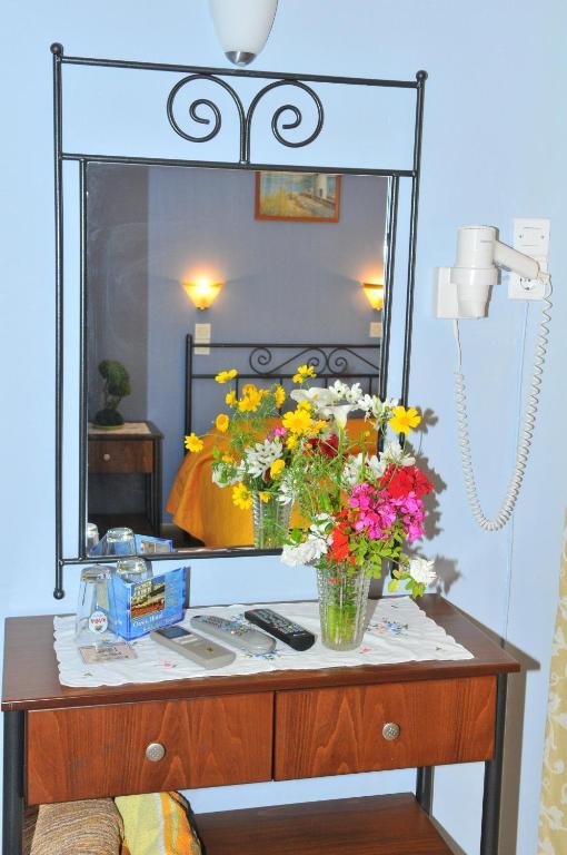 Agia Marina  Oasis Hotel Theodoros & Litsa Galaris מראה חיצוני תמונה